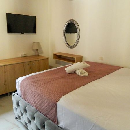 帕拉利亚潘塔利莫诺斯Veny House别墅 外观 照片